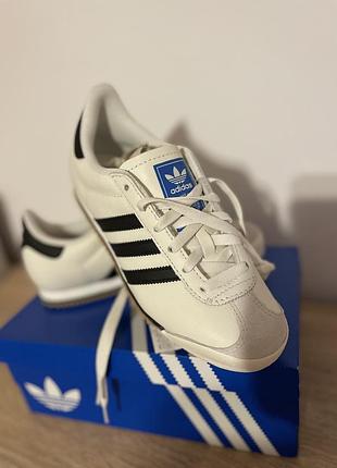 Кросівки adidas originals