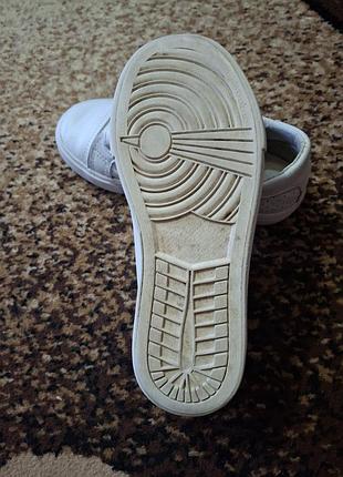 Продам детские бу макасины. 5