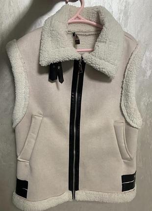 Желетка під zara