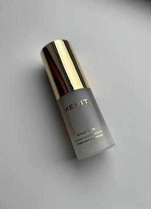 Ніжна двофазна сироватка merit great skin instant glow serum