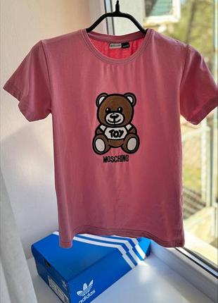 Футболка moschino 🩷