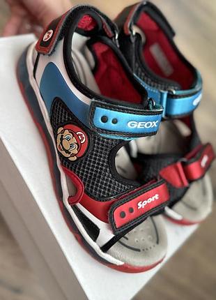 Босоніжки geox 33 сандалі на хлопчика