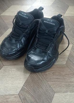 Nike air monarch iv 2