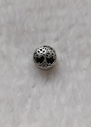 Шарм  pandora “family is where love grows”