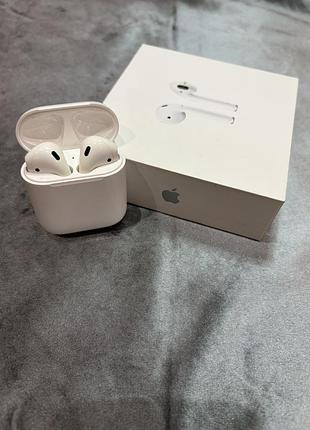 Apple airpods 2 б/у