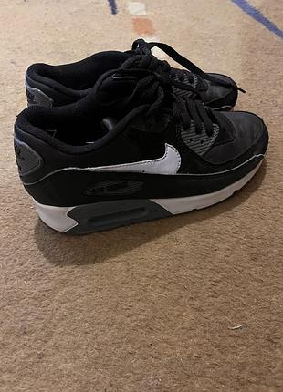 Нові кросівки nike