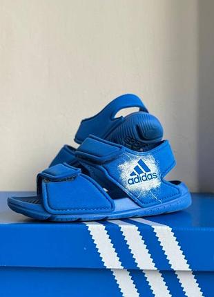 Сандалі від adidas 💙