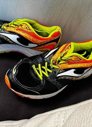 Беговые кроссовки joma speed легкие и дышащие