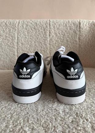 Кросівки adidas rivalry low 5