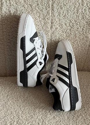 Кросівки adidas rivalry low 4