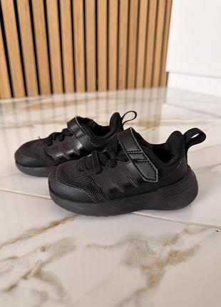 Дитячі кросівки adidas