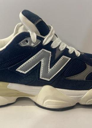 New balance кросівки
