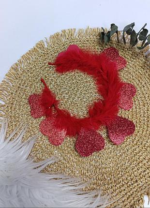 Обруч на голову ручной работы с сердечками и перьями, для купидона
