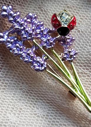 Нежная натуралистичная брошь 🐞 лаванда и божья коровка