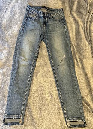 Джинси zara розмір 34 (xs)