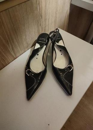 Туфлі шкіряні carnaby london, 37 розмір