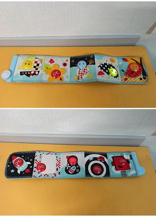 Музыкальная игрушка yookidoo первая книга, классическая музыка, личка светятся, двухсторонняя
