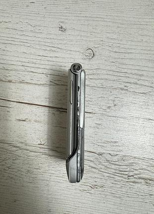 Телефон motorola razer v3 4