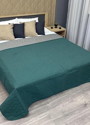 Покрывало на кровать двустороннее куб (140х215см) decorator microfiber. цвет зеленый с серым евро, 240