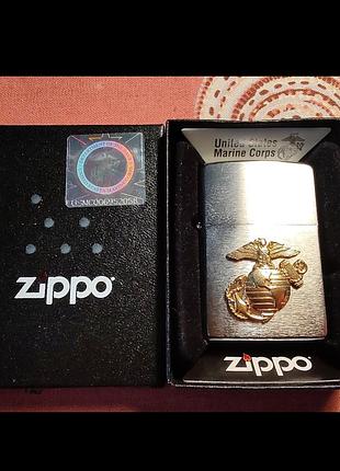 Матовая зажигалка зиппо с гербом корпуса морской пехоты сша zippo® lighter brushed chrome w/ usmc crest