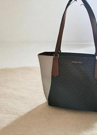 Michael kors шкіряна сумка