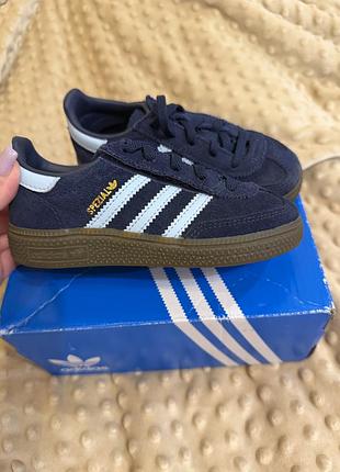 Adidas spezial