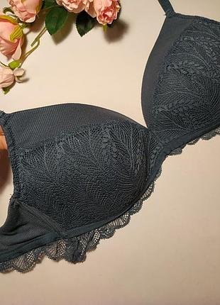Комфортный кружчатый бюстгалтер без косточек tu, 32e