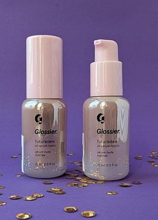 Glossier futuredew
skincare-makeup hybrid 15ml.