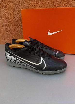 Оригінальні чоловічі футбольні копи nike mercurial vapor 13 club tf 43-44 розмір 28 см в ідеальному стані чорного кольору