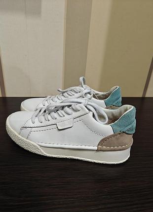 Кроссовки clark's