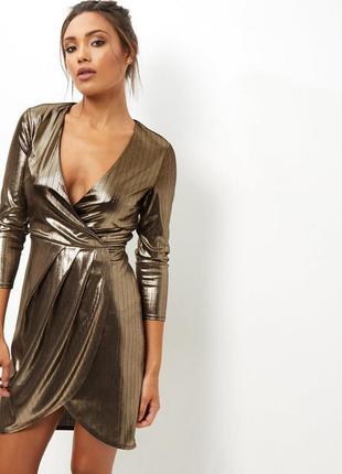 Нарядное платье цвета металлик с декольте и запахом спереди от new look2 фото
