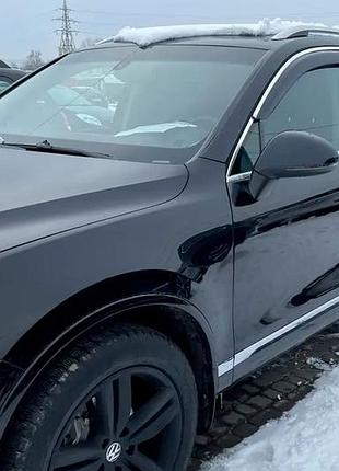 Ветровики с хромированным молдингом (4 шт, hic) для volkswagen touareg 2010-2018 гг