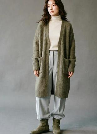 Удлинённый оливковый кардиган massimo dutti