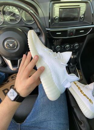 Женские  кроссовки  adidas yeezy boost 350 white flower 36-38-39-402 фото