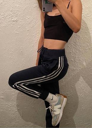 Спортивні штани adidas жіночі