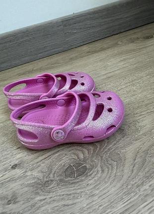 Продам crocs для дівчинки 22р