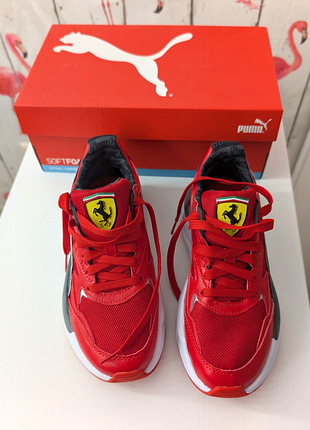 Кроссовки женские красные puma x ferrari