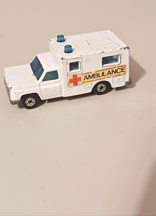 Matchbox superfast no. 41 ambulance white chevrolet 1977 lesney made in england спецтехника машина англия винтаж