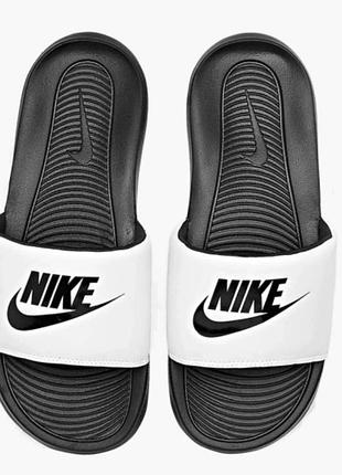 Шлепанці nike