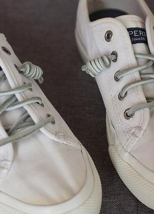 Белые кеды  для девочки  sperry