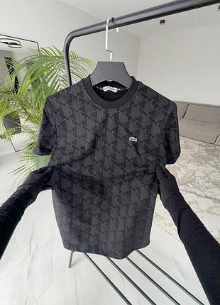 Стильная мужская футболка lacoste