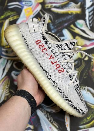 Оригінальні кросівки adidas yeezy men boost 350 v2 low zebra