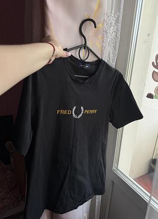 Футболка  fred perry
