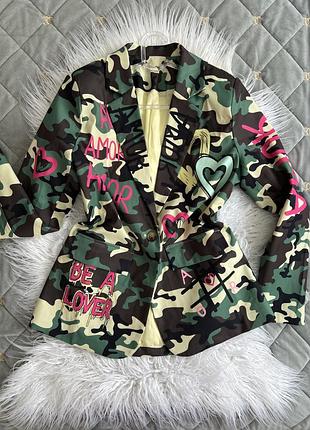 Це ваууу🌪️🌪️🌪️ яскравий піджак🔥 розмір—л стан—новий❗️