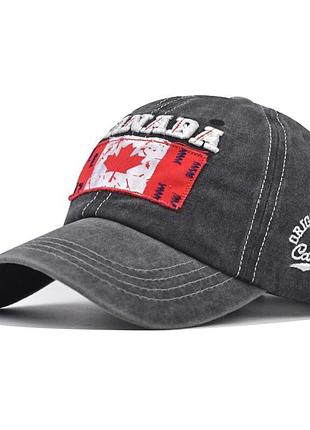 Чорна кепка narason з яскравим принтом canada