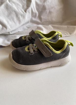 Кросівки дитячі clarks