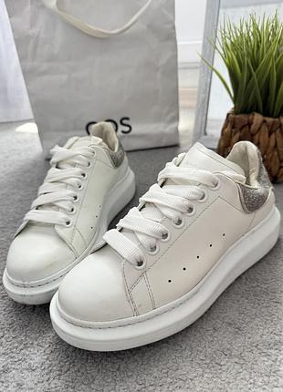 Жіночі круті кросівки кроссовки alexander mcqueen оригінал 37,5