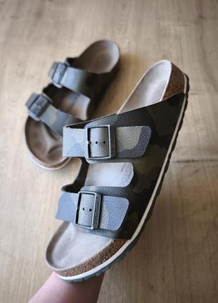 Стильные мужские шлепанцы birkenstock. размер 44.