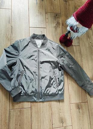 Бомбер бренду esprit