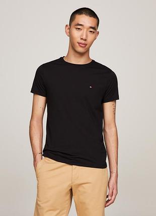 Мужская черная футболка tommy hilfiger